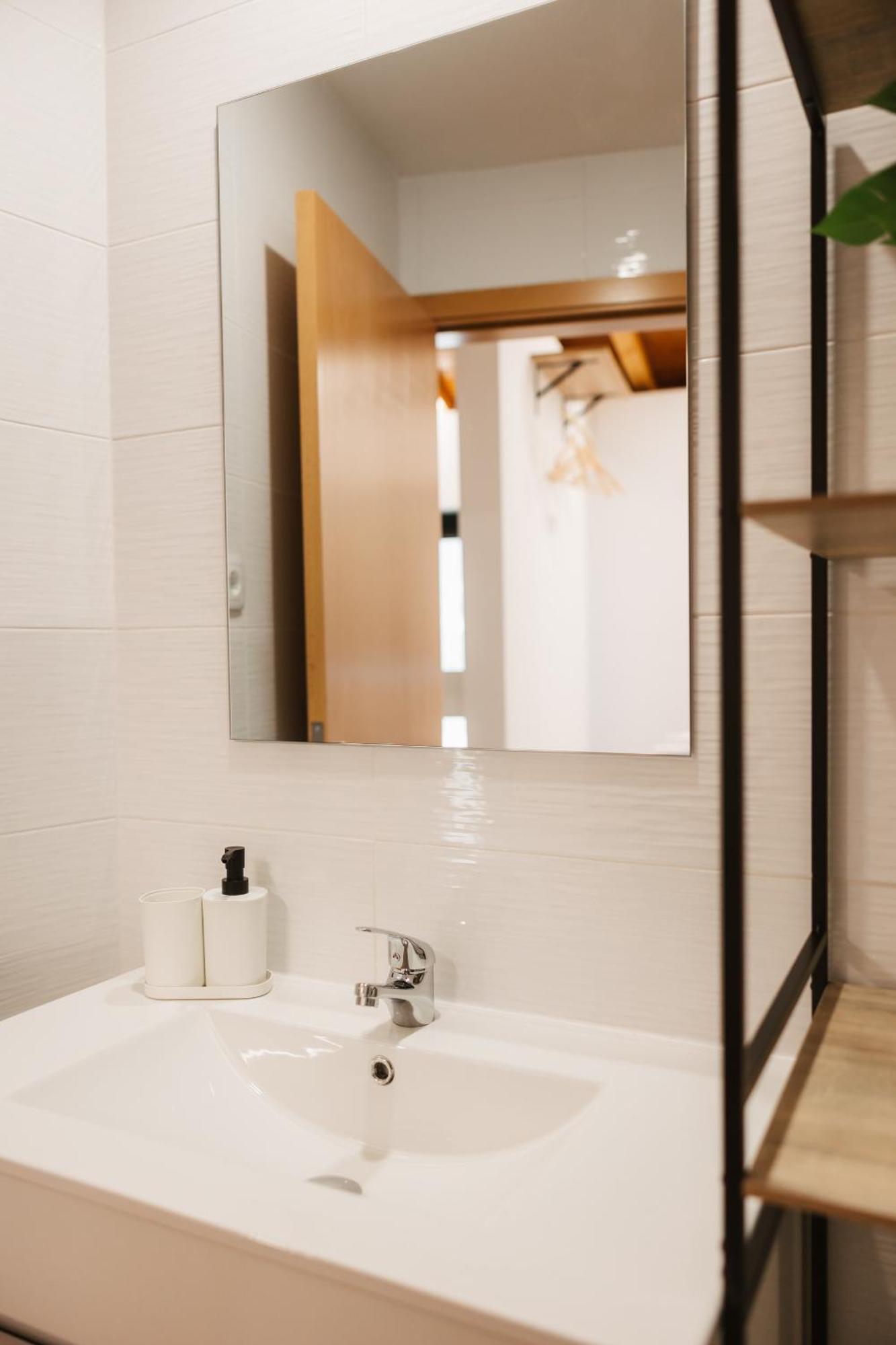 Alvarenga Apartments Экстерьер фото