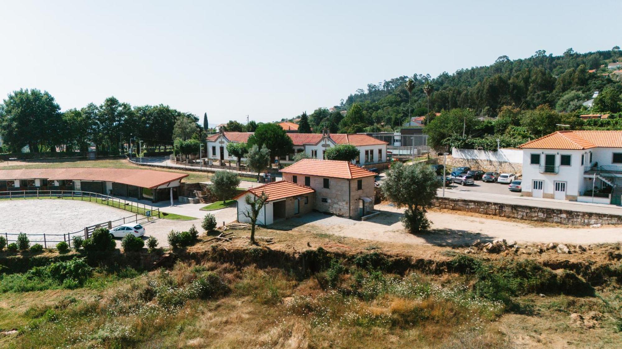 Alvarenga Apartments Экстерьер фото