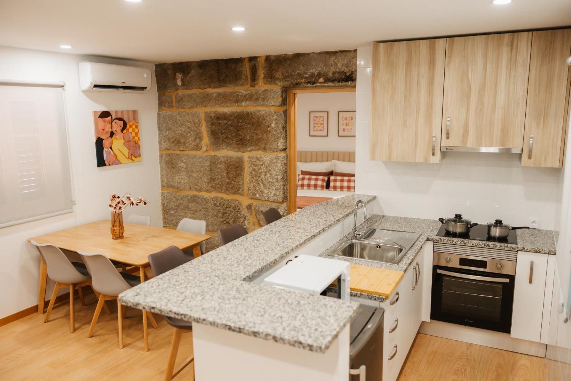 Alvarenga Apartments Экстерьер фото